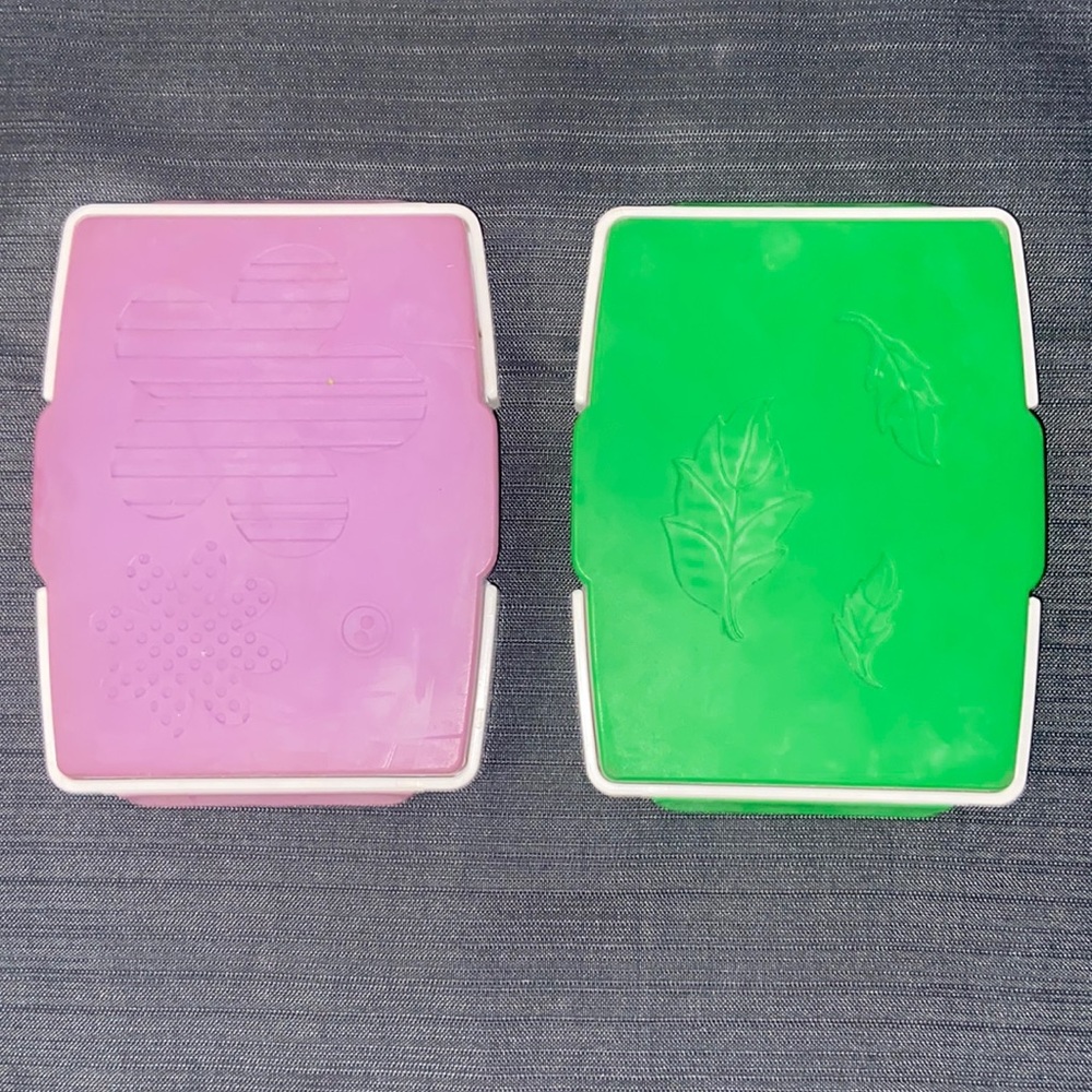 Wilton Fondant Cut & Press- Button Flower & Rose Leaf